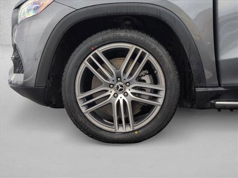 Used 2023 Mercedes-Benz GLS 450 4MATIC image 26