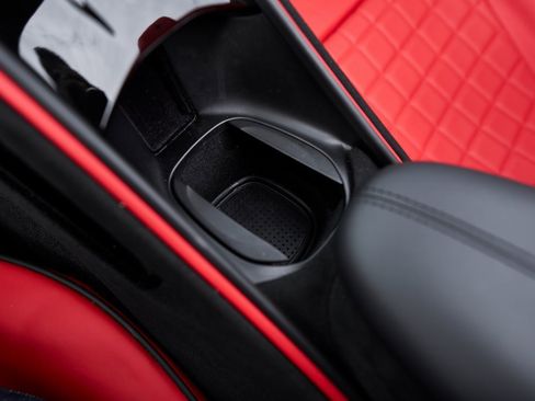 Used 2024 Ferrari Roma Spider image 62