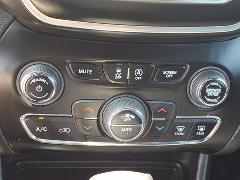 Used 2021 Jeep Cherokee Latitude Lux 80th Anniv w/ Quick Order Package 26U 80TH AWD/4WD image 22