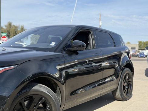 Used 2021 Land Rover Range Rover Evoque S image 17