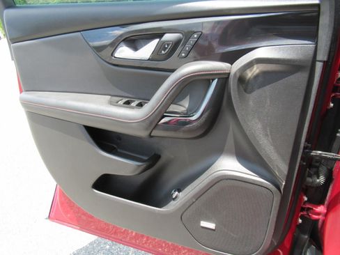 Used 2019 Chevrolet Blazer RS FWD image 20