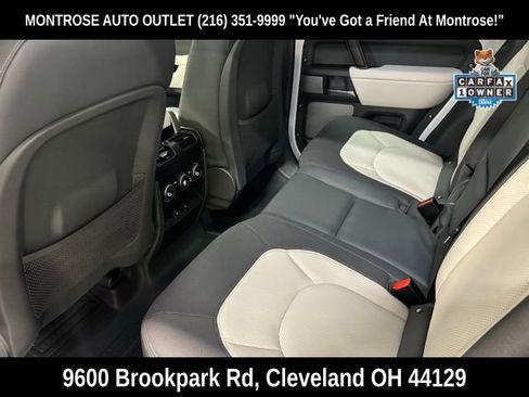 Used 2024 Land Rover Defender 130 X-Dynamic SE image 28