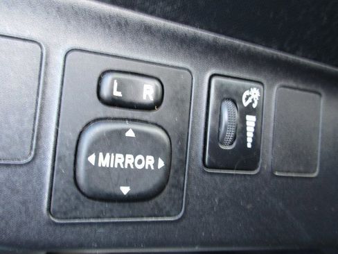 Used 2013 Toyota Prius C Two FWD image 18
