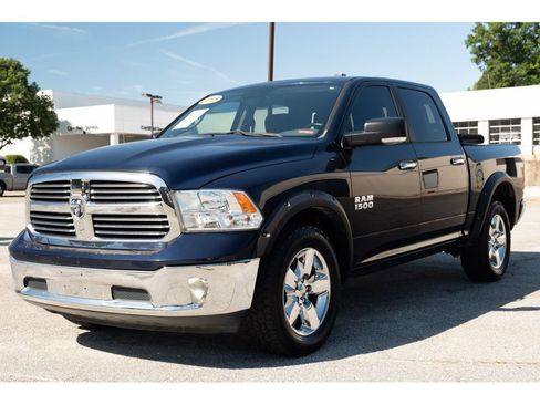 Used 2015 RAM 1500 Big Horn AWD/4WD image 4