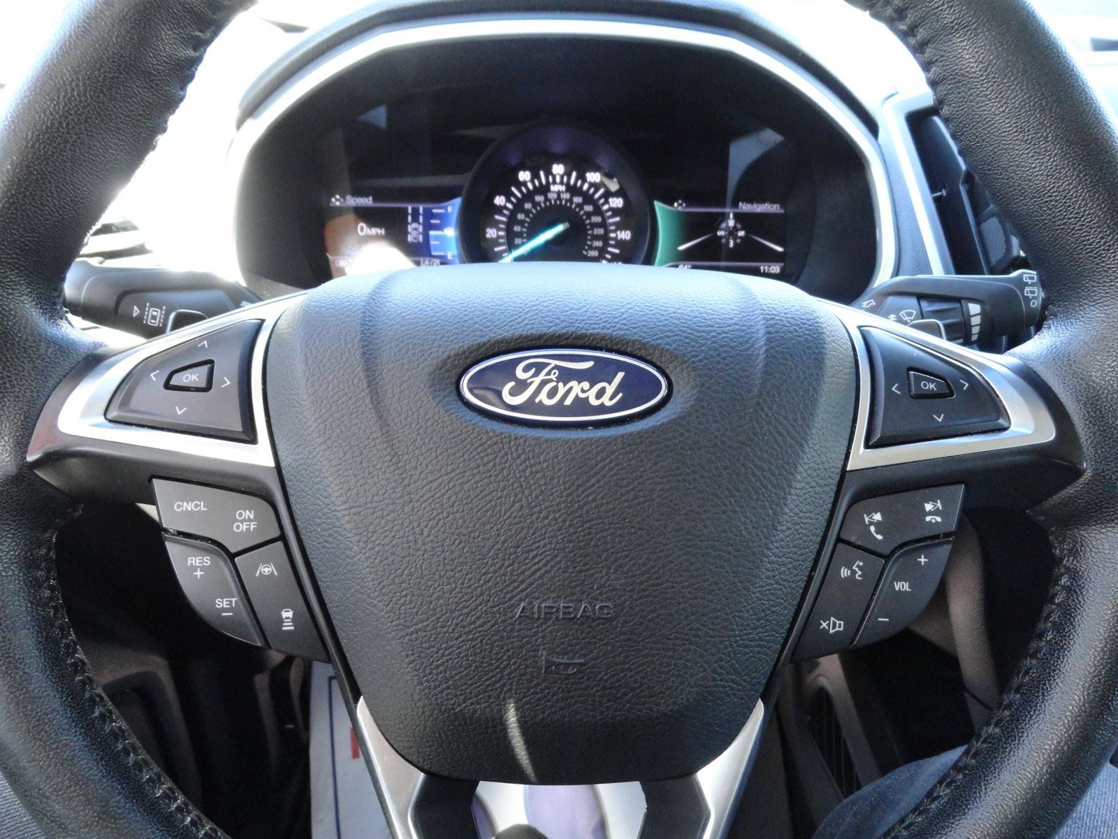 Used 2020 Ford Edge SEL AWD/4WD image 15