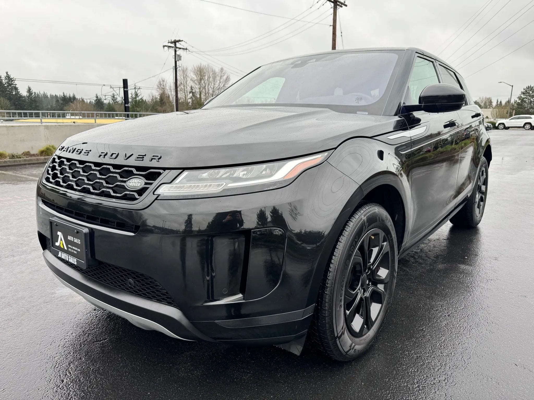 Used 2020 Land Rover Range Rover Evoque S AWD/4WD image 4