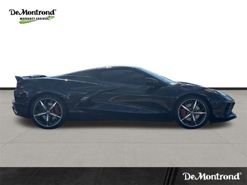 Used 2023 Chevrolet Corvette Stingray w/ Z51 Performance Package image 4