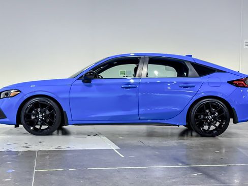 Used 2024 Honda Civic Sport image 2