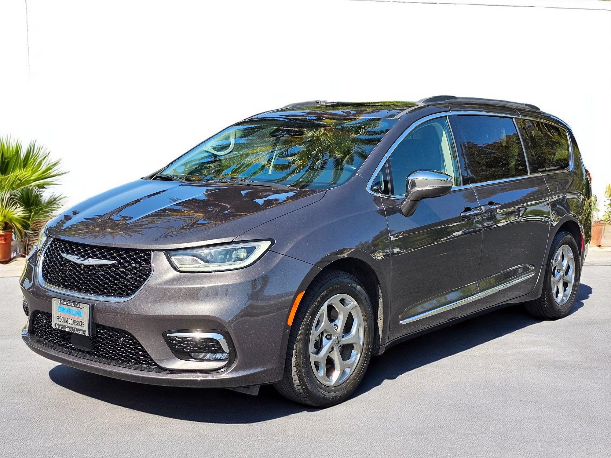Used 2022 Chrysler Pacifica Limited FWD image 5