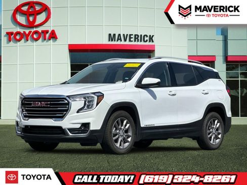 Used 2024 GMC Terrain SLT image 1