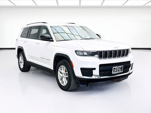 Used 2023 Jeep Grand Cherokee L Laredo AWD/4WD image 3