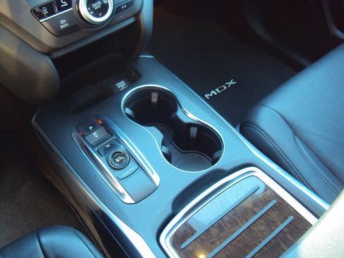 Used 2018 Acura MDX SH-AWD w/ Technology Package image 13