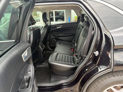 Used 2024 Ford Edge SEL w/ Convenience Package AWD/4WD image 11