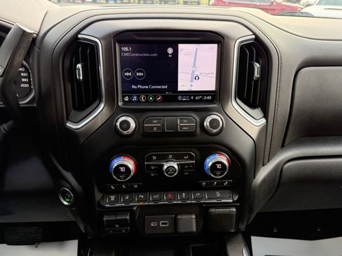 Used 2022 GMC Sierra 2500 AT4 w/ AT4 Preferred Package image 21