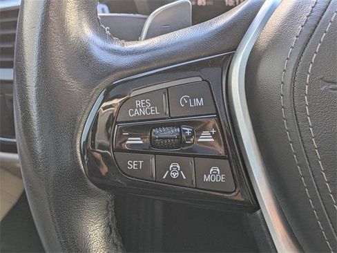 Used 2021 BMW 540i w/ Premium Package image 28