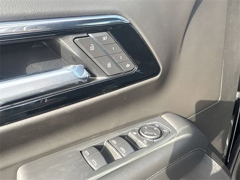 New 2026 Chevrolet Suburban LT w/ Comfort Package image 24