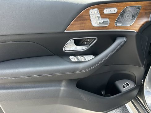Certified 2025 Mercedes-Benz GLS 450 4MATIC w/ AMG Line Exterior image 11
