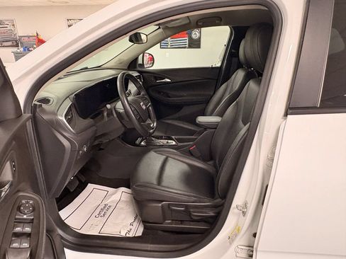 Used 2024 Buick Encore GX Sport Touring AWD/4WD image 15