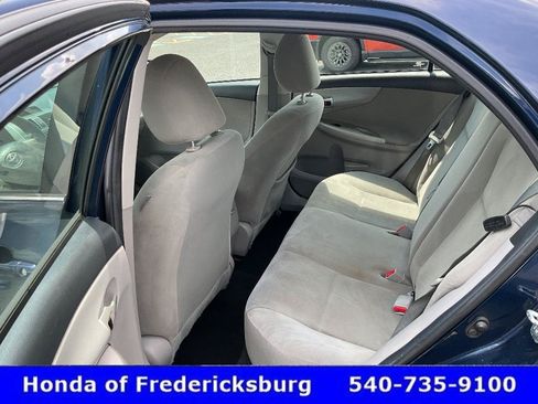 Used 2013 Toyota Corolla LE FWD image 23