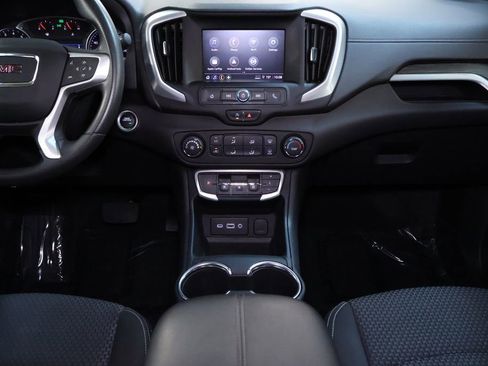 Used 2024 GMC Terrain SLE image 18