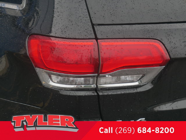 Used 2019 Jeep Grand Cherokee Overland AWD/4WD image 12