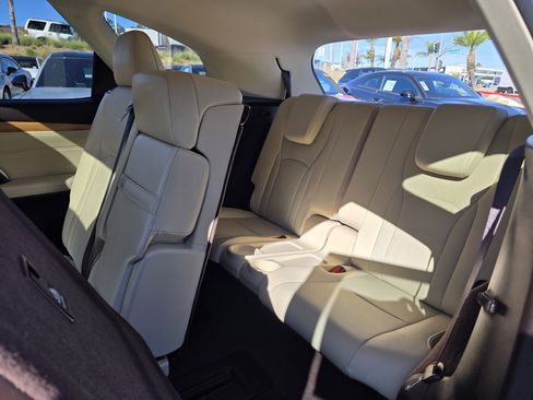 Used 2018 Lexus RX 350L w/ Premium Package image 21