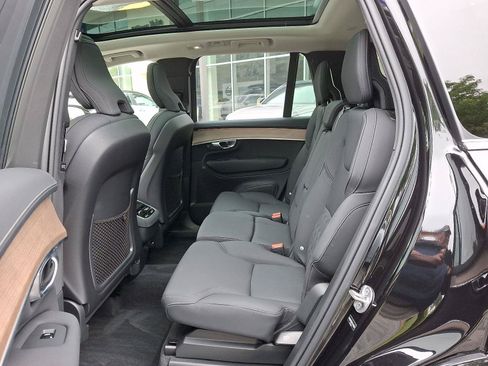 Certified 2026 Volvo XC90 B6 Plus AWD/4WD image 10