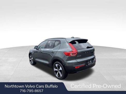 Certified 2026 Volvo XC40 B5 Core w/ Climate Package AWD/4WD image 3