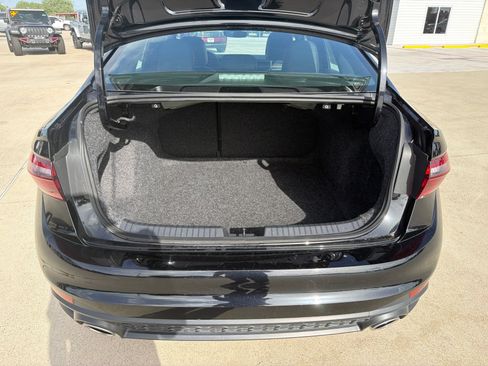 Used 2025 Volkswagen Jetta GLI Autobahn FWD image 15