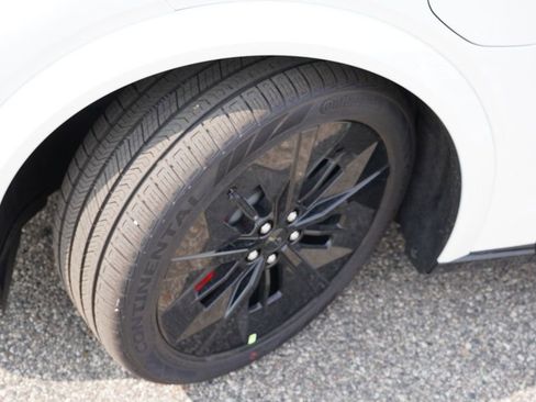 New 2025 Ford Mustang Mach-E GT image 9