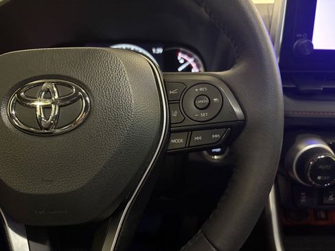 Used 2024 Toyota RAV4 Adventure w/ Convenience Package AWD/4WD image 17