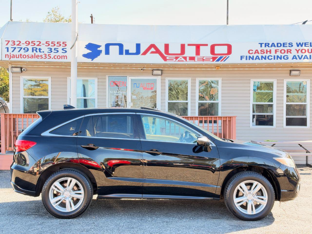 Used 2015 Acura RDX w/ Technology Package AWD/4WD image 3