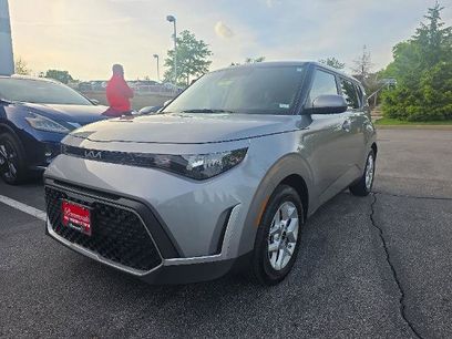 Used 2025 Kia Soul LX w/ LX Technology Package