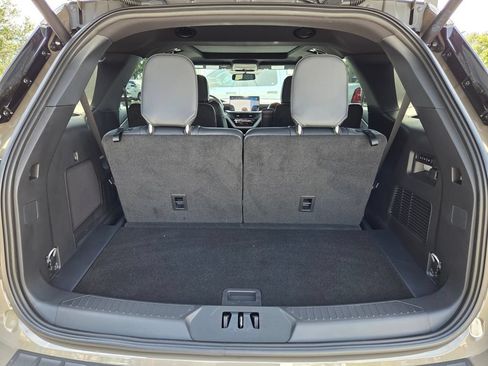 Used 2026 Ford Explorer Tremor w/ Tremor Ultimate Package AWD/4WD image 9