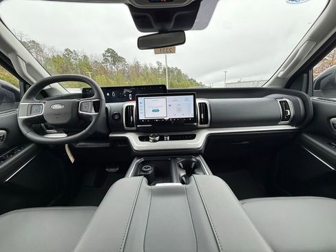 New 2026 Ford Expedition Max Active image 31