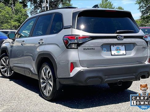 Certified 2025 Subaru Forester Touring AWD/4WD image 13