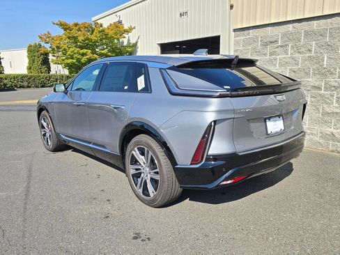 New 2026 Cadillac Lyriq Luxury image 5