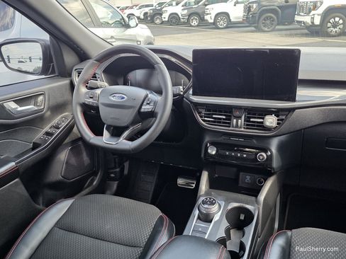 Used 2023 Ford Escape ST-Line w/ Tech Pack #1 AWD/4WD image 18