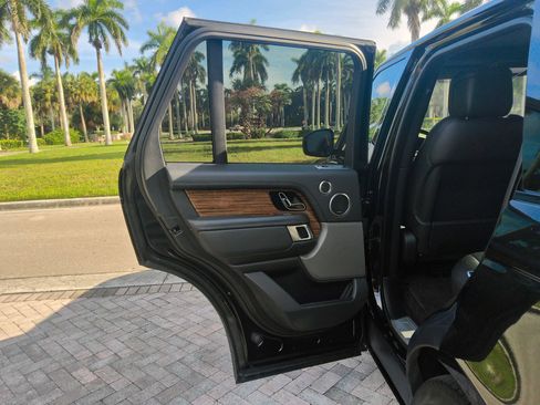 Used 2019 Land Rover Range Rover HSE AWD/4WD image 34
