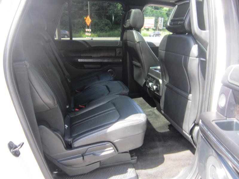 Used 2018 Ford Expedition Max Limited w/ Equipment Group 302A AWD/4WD image 9