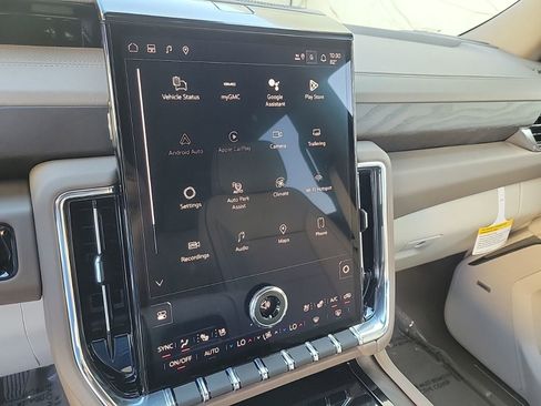 New 2026 GMC Yukon XL Denali image 17