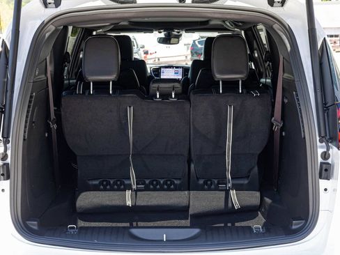 New 2027 Chrysler Pacifica Select FWD image 31