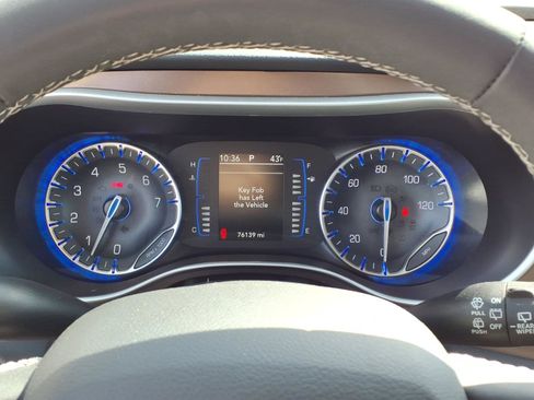 Used 2023 Chrysler Voyager LX FWD image 21