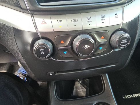 Used 2012 Dodge Journey SXT w/ Popular Equipment Group FWD image 16