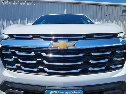 New 2026 Chevrolet Equinox LT w/ Convenience Package II FWD image 14