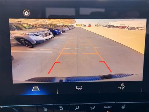 Used 2024 Chevrolet Colorado LT w/ LT Convenience Package II image 14