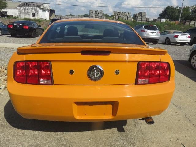 Used 2007 Ford Mustang Coupe RWD image 6