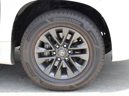 Used 2023 Lexus GX 460 Premium AWD/4WD image 11