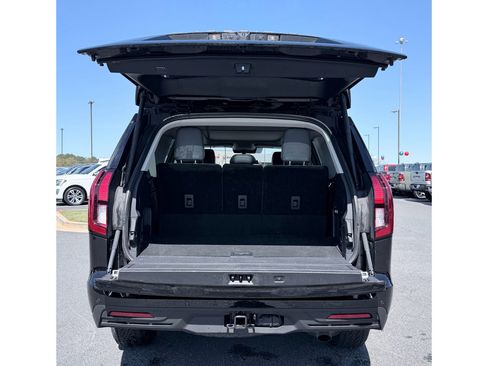 Used 2025 Ford Expedition Active image 10