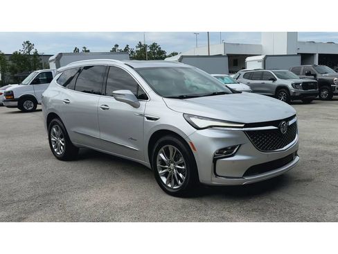 Certified 2022 Buick Enclave Avenir w/ Avenir Technology Package FWD image 2